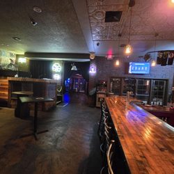 The Dip - Good night everybody, it was a fun night. Remember, give this place a shot or two.