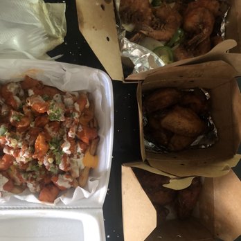 SoCal Wings - SoCal fries, cajun shrimp, mango tango wings, spicy lemon pepper - Chicken Wings Near Me - Long Beach, California SoCal Wings - SoCal fries, cajun shrimp, mango tango wings, spicy lemon pepper - Chicken Wings Near Me - Long Beach, California