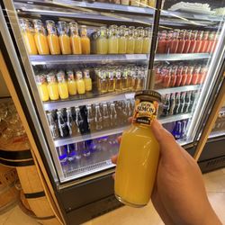 Sala Puerta del Sol - Variety of drinks