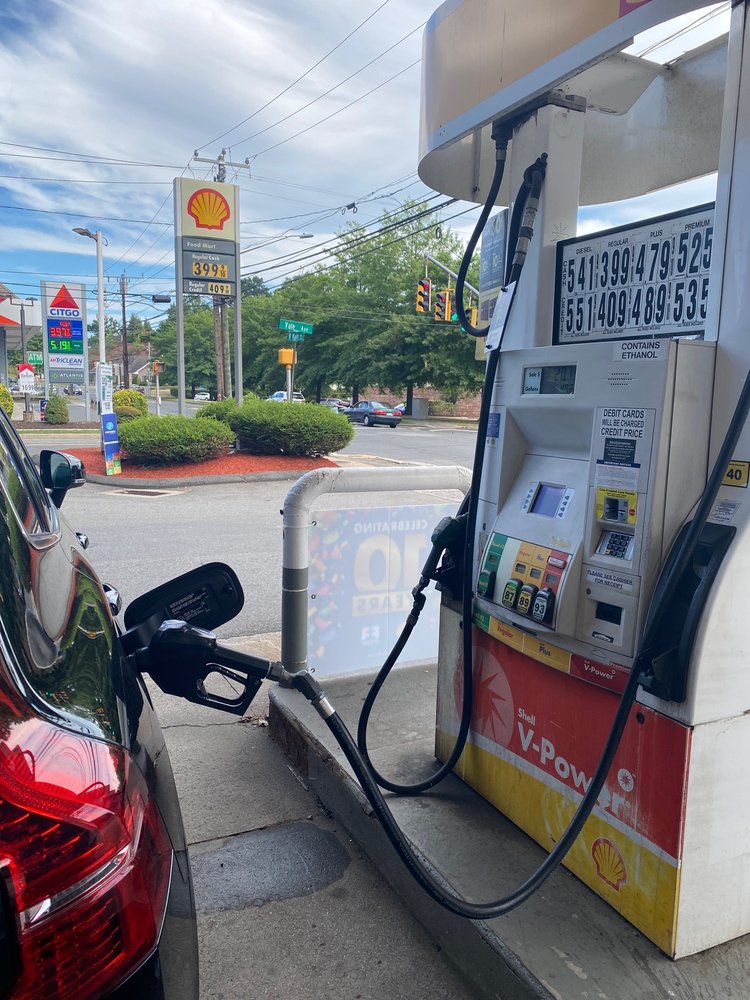 SHELL MERIDEN 583 W Main St, Meriden, Connecticut Gas Stations