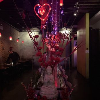 Lantern - Pretty Valentine's Decorations - Thai Near Me - Brooklyn, New York