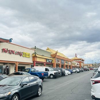Pho Kim Long - Free parking area - Vietnamese Near Me - Las Vegas, Nevada