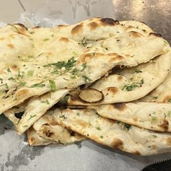 New Delhi Palace Cuisine of India - Garlic naan