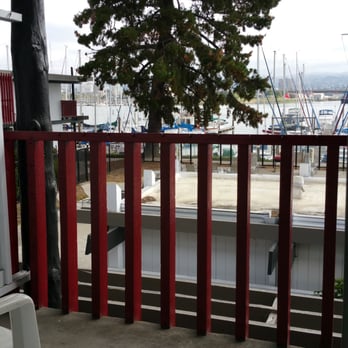 Marina Village Inn - The balcony, enjoyed a few min of it while having my cup of coffee. - Hotels Near Me - Alameda, California Marina Village Inn - The balcony, enjoyed a few min of it while having my cup of coffee. - Hotels Near Me - Alameda, California