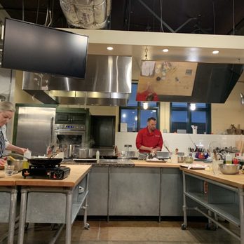 Sur La Table - Sur la table cooking class area - Kitchen Supplies Near Me - Kirkland, Washington Sur La Table - Sur la table cooking class area - Kitchen Supplies Near Me - Kirkland, Washington