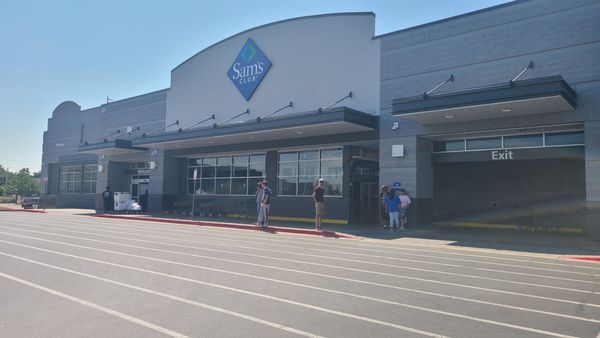 Sam's Club by null