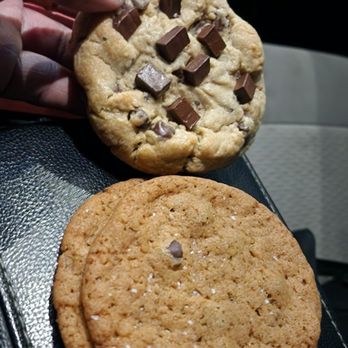 Crumbl - Bellaire - One Semi Sweet Chocolate Chip Cookie vs Two Chocolate Chip Thins. Bro! - Bakeries Near Me - Bellaire, Texas Crumbl - Bellaire - One Semi Sweet Chocolate Chip Cookie vs Two Chocolate Chip Thins. Bro! - Bakeries Near Me - Bellaire, Texas