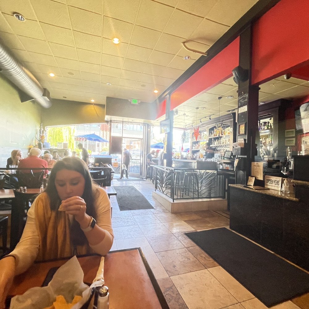 El Agavero - Dining area - Mexican Near Me - Oakland, California El Agavero - Dining area - Mexican Near Me - Oakland, California