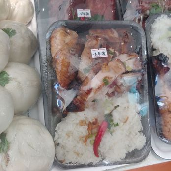 5t Ice - Weekend food freshly made 6/29/24; I wish they labeled everything with the name of the food - Desserts Near Me - Sterling, Virginia 5t Ice - Weekend food freshly made 6/29/24; I wish they labeled everything with the name of the food - Desserts Near Me - Sterling, Virginia