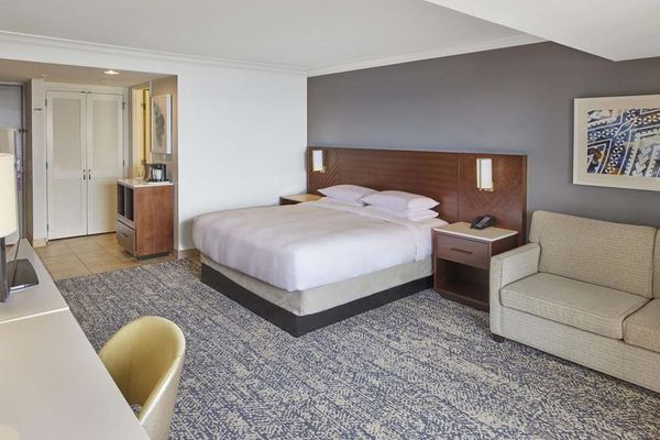 Hilton Hawaiian Village Waikiki Beach Resort by null