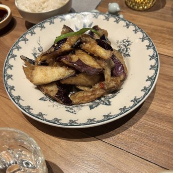 Grandma's Home - Crispy Eggplant & Blistered Peppers 怪味茄子虎皮椒 VG 19 - Chinese Near Me - New York, New York Grandma's Home - Crispy Eggplant & Blistered Peppers 怪味茄子虎皮椒 VG 19 - Chinese Near Me - New York, New York