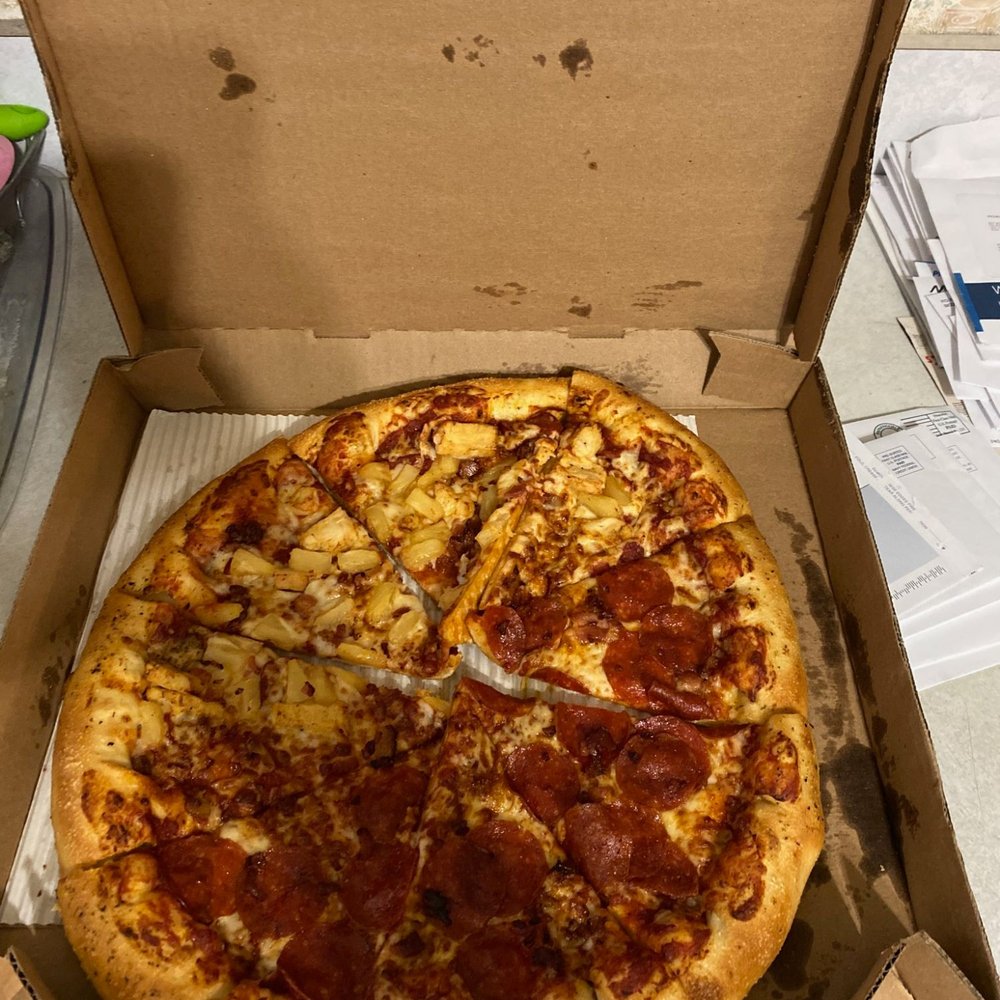 Pizza Hut - The second pizza - Pizza Near Me - Waldorf, Maryland Pizza Hut - The second pizza - Pizza Near Me - Waldorf, Maryland
