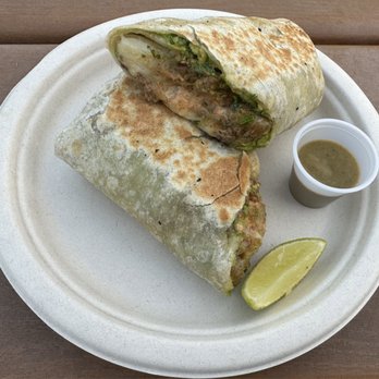 Chachos Tacos - Surf & Turf Burrito - Food Trucks Near Me Chachos Tacos - Surf & Turf Burrito - Food Trucks Near Me