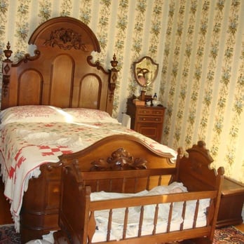Stagecoach Inn Museum - Master Bedroom - Museums Near Me - Newbury Park, California Stagecoach Inn Museum - Master Bedroom - Museums Near Me - Newbury Park, California