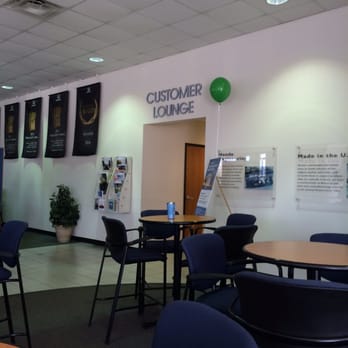 Don Ayres Honda - Show room - Car Dealers Near Me - Ft. Wayne, Indiana