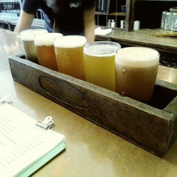 Hardware Store Brewing - Flight for the happy husband - New American Near Me - Titusville, Florida Hardware Store Brewing - Flight for the happy husband - New American Near Me - Titusville, Florida