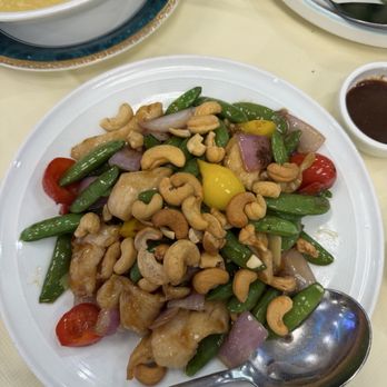 Asian Pearl Kitchen - Cashew Nut Chicken - Dim Sum Near Me - Richmond, California
