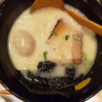 KINTON RAMEN BISHOP - Pork ramen - Ramen Near Me - Montreal, Quebec KINTON RAMEN BISHOP - Pork ramen - Ramen Near Me - Montreal, Quebec