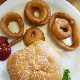 Bacon avacado,  missing bacon onion rings tasted like old oil.