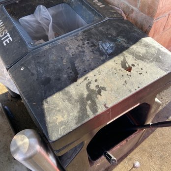 Sheetz - Trash can by pump - Convenience Stores Near Me - Durham, North Carolina