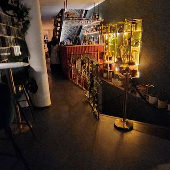 Curioso Cocktail Bar - Cocktail Bars Near Me - Porto, 13 Curioso Cocktail Bar - Cocktail Bars Near Me - Porto, 13