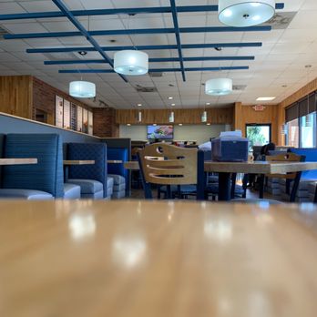 Showmars Gastonia - 321 - Friendly staff! - Greek Near Me - Gastonia, North Carolina