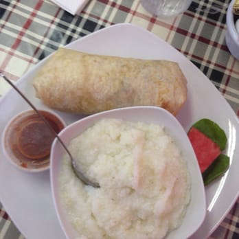 4 Way Cafe - Chorizo burrito & grits - Breakfast & Brunch Near Me - Flint, Texas