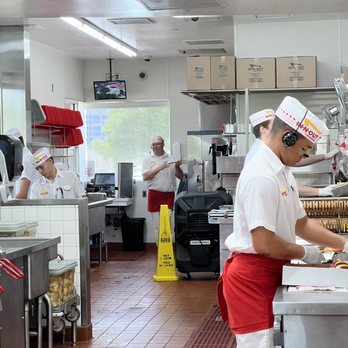 In-N-Out Burger - August 2022 - Burgers Near Me - Irving, Texas In-N-Out Burger - August 2022 - Burgers Near Me - Irving, Texas