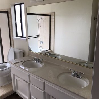 Lucas Ilie Construction - Master bathroom before remodel. - General Contractors Near Me - Castro Valley, California