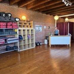 4th Avenue Yoga