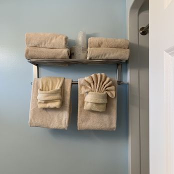 Top Mast Resort - Cute decor. We removed the other towel before the pic - Resorts Near Me - North Truro, Massachusetts Top Mast Resort - Cute decor. We removed the other towel before the pic - Resorts Near Me - North Truro, Massachusetts
