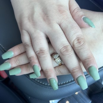 Lecheta Nail Bar - Medium coffin matte green #254 - Nail Salons Near Me - Bellflower, California Lecheta Nail Bar - Medium coffin matte green #254 - Nail Salons Near Me - Bellflower, California