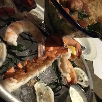 Queensview Steakhouse - Delicious + fresh Seafood tower w/ tuna tartare  (w/ 4 dipping sauces- melted Butter, tartar, cocktail, + malt vinegar) - Steakhouses Near Me - Long Beach, California