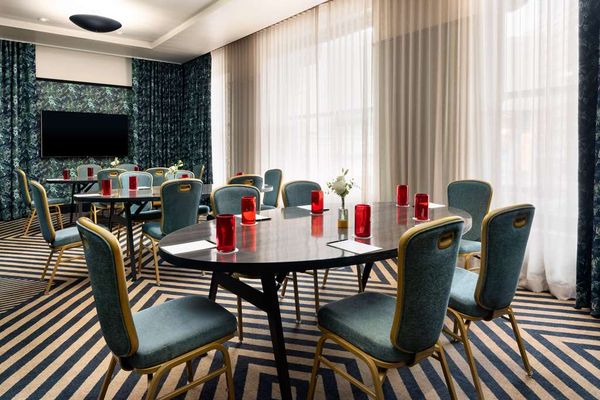 The Candler Hotel Atlanta, Curio Collection by Hilton by null