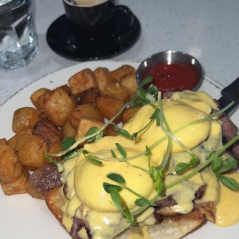 The Twisted Apron - Comfort Food Near Me - Windsor, Ontario