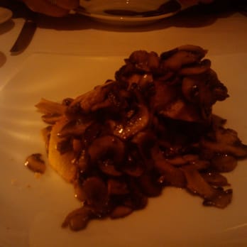 Neumanali - Mushrooms and Garlic Bruchetta drizzle of Truffle Oil - New American Near Me - Hayward, California