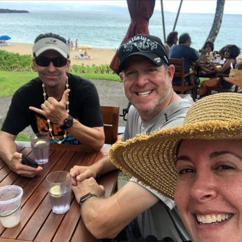 Burger Shack - Right before my chair collapsed... thanks to Daniel Schmidt (&Ashley) for following-up on the incident. - Burgers Near Me - Kapalua, Hawaii Burger Shack - Right before my chair collapsed... thanks to Daniel Schmidt (&Ashley) for following-up on the incident. - Burgers Near Me - Kapalua, Hawaii