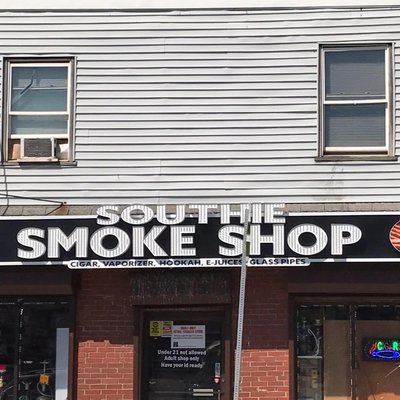 SOUTHIE SMOKE SHOP by null