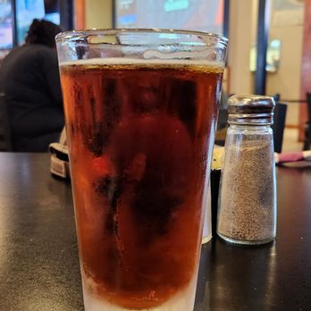 Hardknocks Sports Grill - Dark beer. - Sports Bars Near Me - Portland, Texas