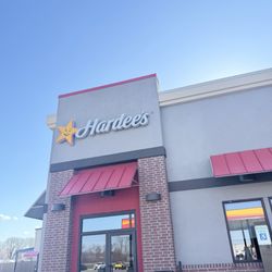 Hardee’s - Outside