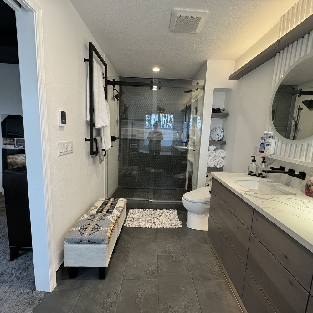 ESP Interior Design - Main bathroom - Interior Design Near Me