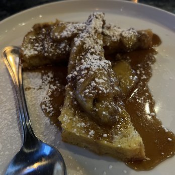The Ridley House - Banana bread with banana and buttered rum - Bars Near Me - Holmes, Pennsylvania