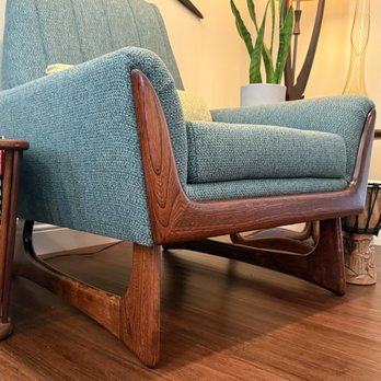 Garcia's Upholstery & Design - 1960s Mid century Kroehler chair - Furniture Reupholstery Near Me - El Monte, California Garcia's Upholstery & Design - 1960s Mid century Kroehler chair - Furniture Reupholstery Near Me - El Monte, California