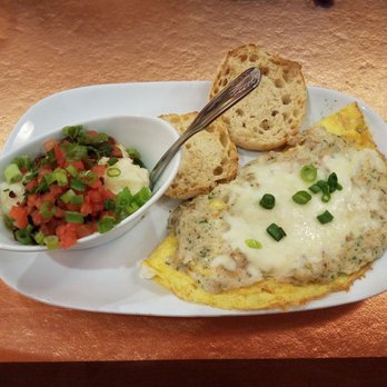 Another Broken Egg Cafe - Florida omelette with city grits - Breakfast & Brunch Near Me - Winter Park, Florida