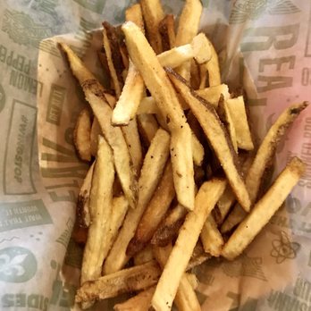 Wingstop - Fries (nothing special) - Chicken Wings Near Me - Pearland, Texas