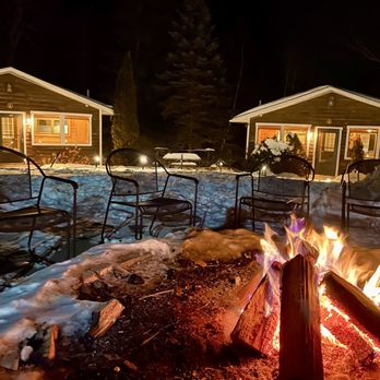 Belleayre Lodge And Cabins - Fire at the fire pit in the center of the property. - Vacation Rentals Near Me - Pine Hill, New York Belleayre Lodge And Cabins - Fire at the fire pit in the center of the property. - Vacation Rentals Near Me - Pine Hill, New York