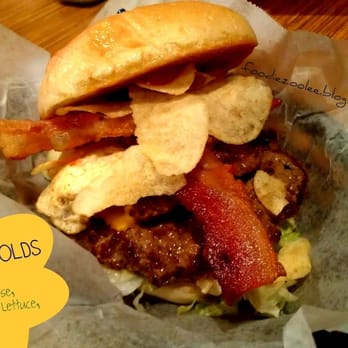 Jimmy Hula's - Burnt Reynolds burger - Seafood Near Me - Winter Park, Florida