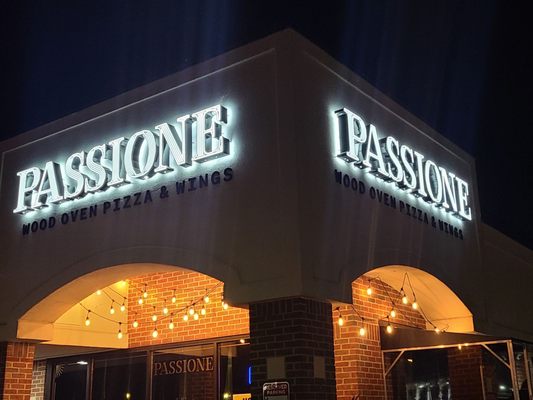 Passione Wood Oven Pizza & Wings by null