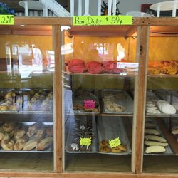 Panaderia Y Pasteleria Arcoiris - Tasty treats