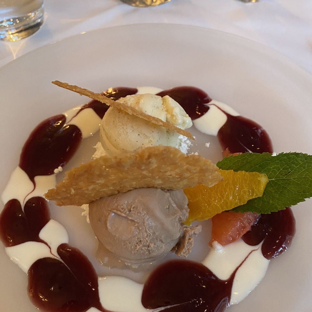 Restaurant Didi's Frieden - amaretto ice cream - Modern European Near Me - Zürich, ZH Restaurant Didi's Frieden - amaretto ice cream - Modern European Near Me - Zürich, ZH
